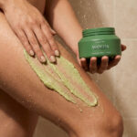 Detoxifying Salt Scrub with Matcha - Image 4